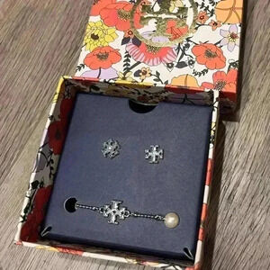 Tory  Burch necklace and earrings set